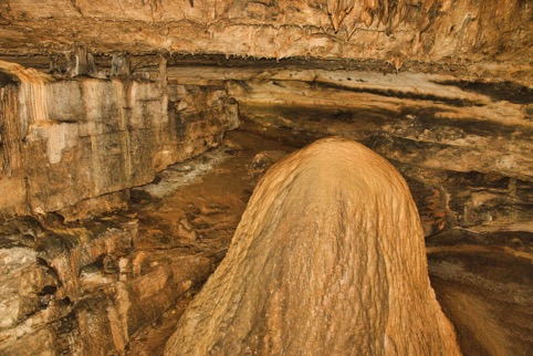 Great Stalagmite Manitou caves 